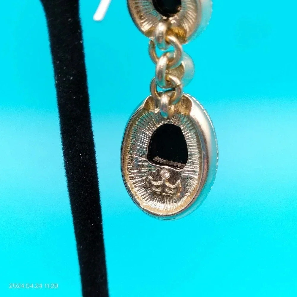 Premier Design Gold Tone Dang Earrings - Picture 4 of 7